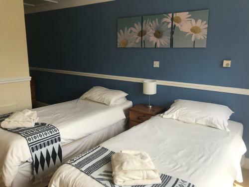 Hotel Halfway House Inn Country Lodge