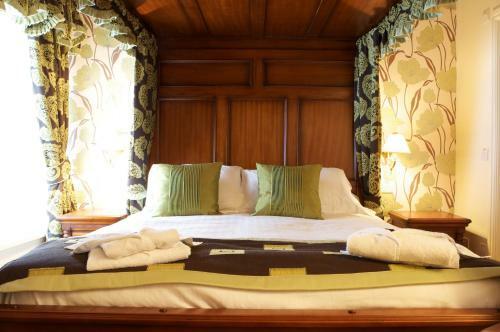 Posada Globe & Crown