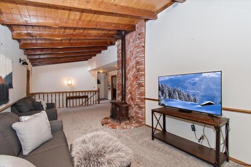 Summit Lodge 2 Home