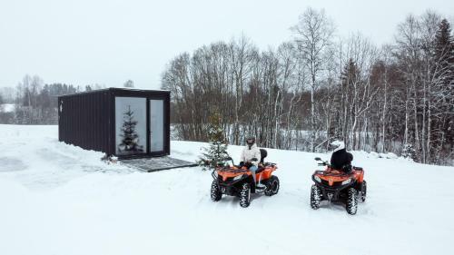 Unique & New Tiny House Getaway In The Nature