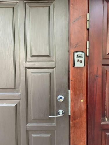 N�ituse Big, 2-bedroom Apartment