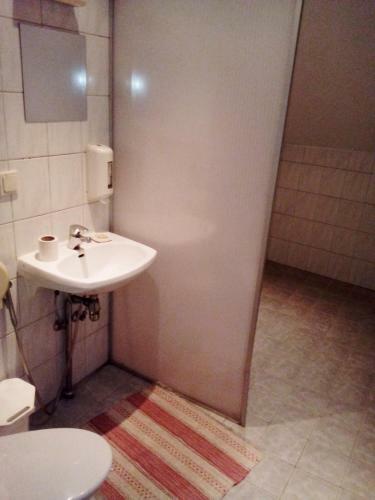 Albergue Eelk Usuteaduse Instituut's Guest Rooms