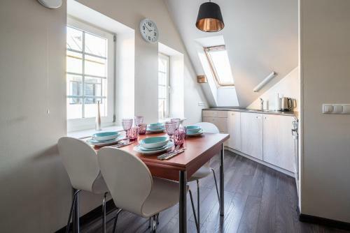 R43 Apartment