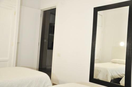 Las Camelias Apartments - B14