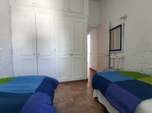 2 Bedroom Bungalow Next Yumbo Center. Free Parking