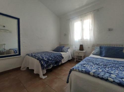 2 Bedroom Bungalow Next Yumbo Center. Free Parking