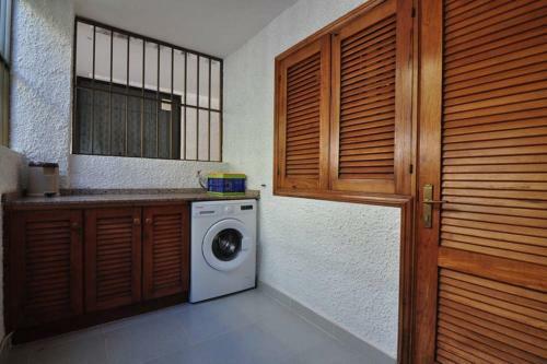 I Bed Apartment With Cliff And Sea Views In Tamara