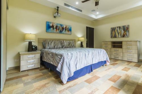 Hotel Rancho Haas