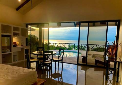 Hotel Akua Suites Ocean View