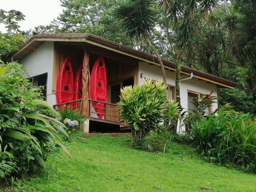 Bed & Breakfast La Ceiba Tree Lodge