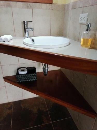 Bed & Breakfast La Ceiba Tree Lodge