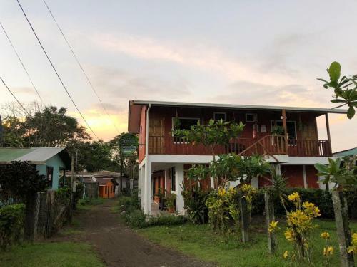 Hotel Cabinas Ensue�os