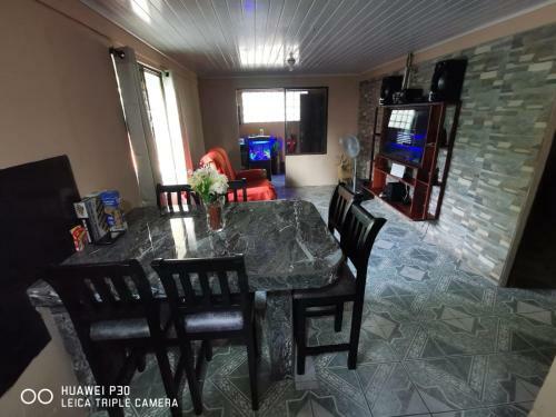 Hostal Caribbean View House