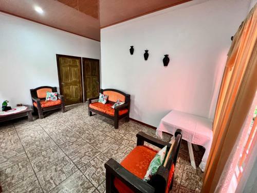 Hostal Natural Experience House