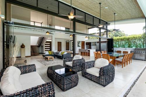Casa Moderna