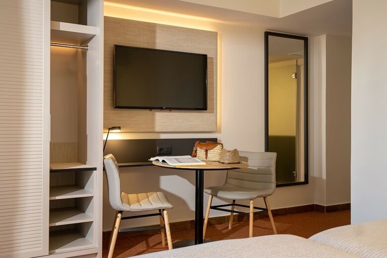 Hotel Sol Costablanca S�lo Adultos