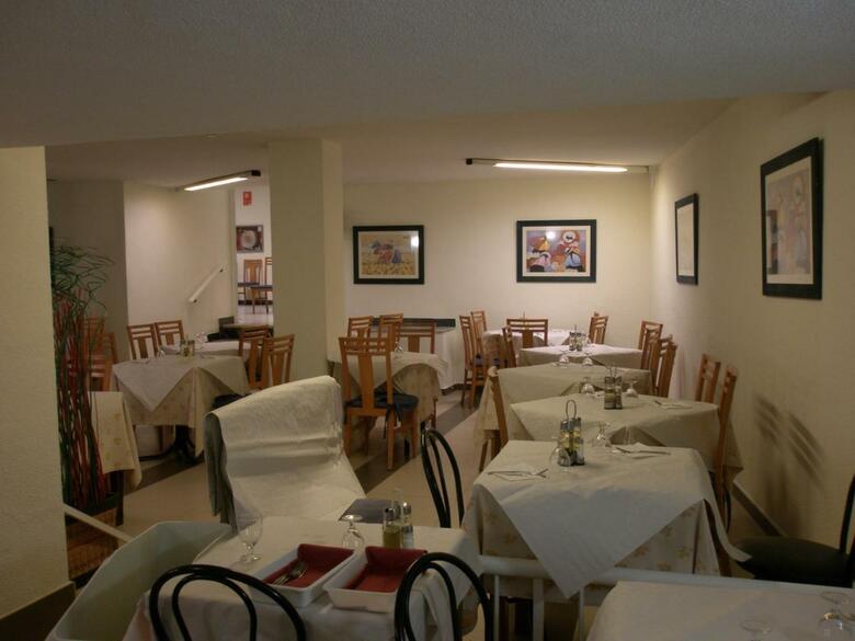 Hotel Mayna