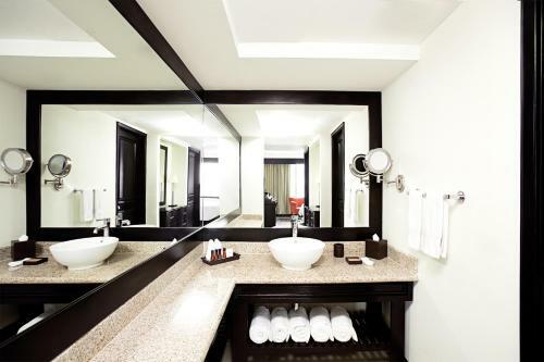Grand Tikal Futura Hotel