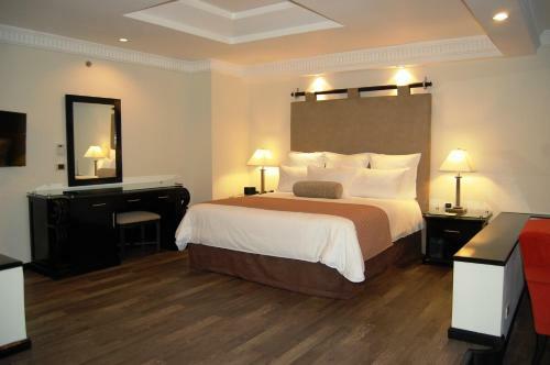 Grand Tikal Futura Hotel
