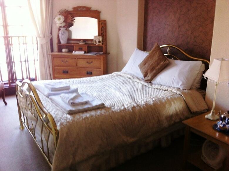 Georgian House Hotel