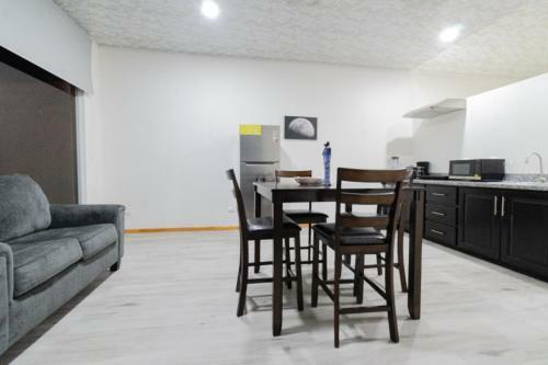 Rock Apartments,�abogados Mas�s Y Figuls