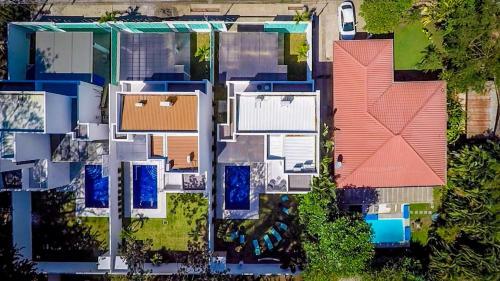 Brand-new 3-bedroom With Pool Near Beach