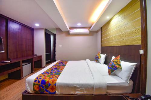 Hotel Fabexpress Ocean Residency