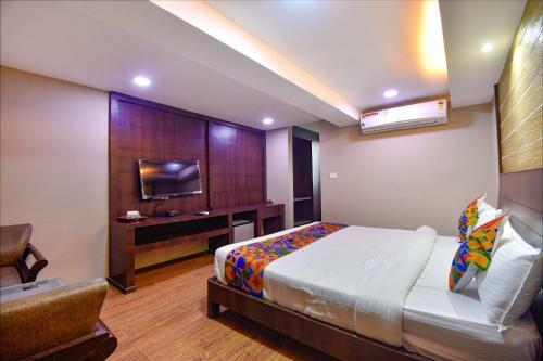 Hotel Fabexpress Ocean Residency