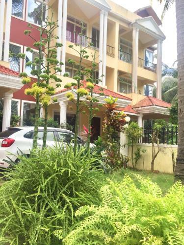 Villa Sun-kissed Holidays, Dabolim, Goa-emerald.