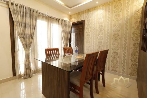 Sr Boutique Stay Service Apartment