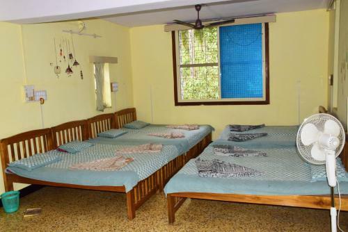 Hostal Pebble Bay Home Stay