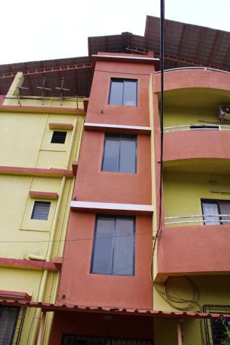 Hotel Raviraj Residency