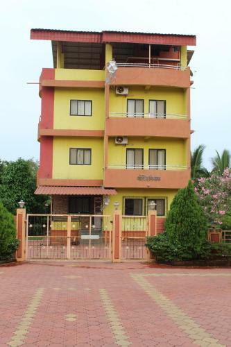 Hotel Raviraj Residency