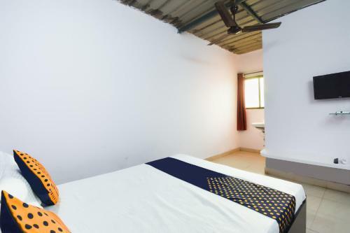 Spot On 64860 Hotel Fulora