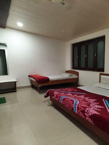 Home Stay Pink House