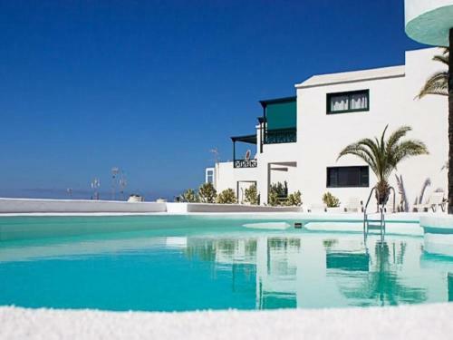 Knights Apartment
