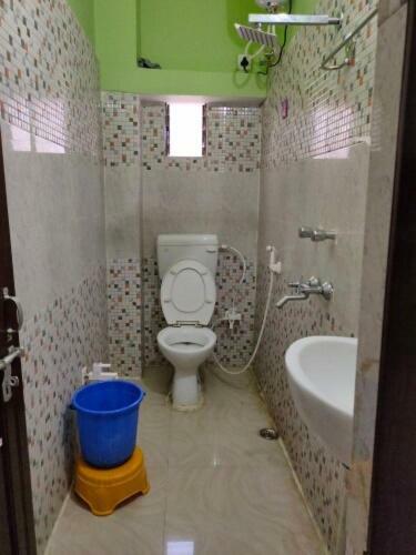 Spot On 80927 Hotel Sourav Plaza