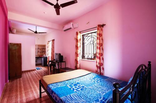 Hostal Santana Guest House