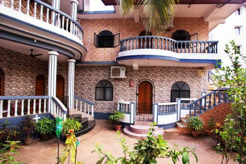 Hostal Santana Guest House