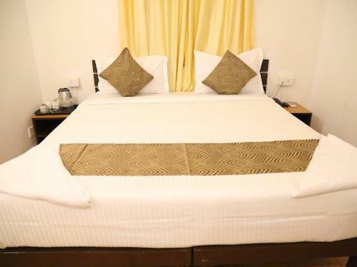 Hotel Rajmahal Beach Resort