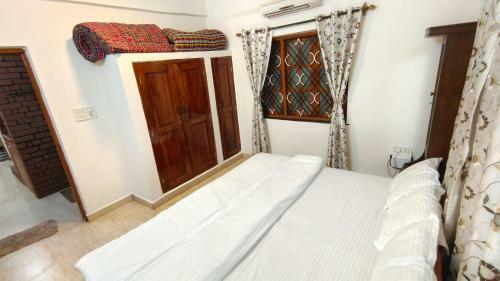Tiomena Villa