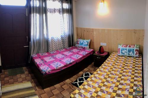 Seven Oaks Home Stay
