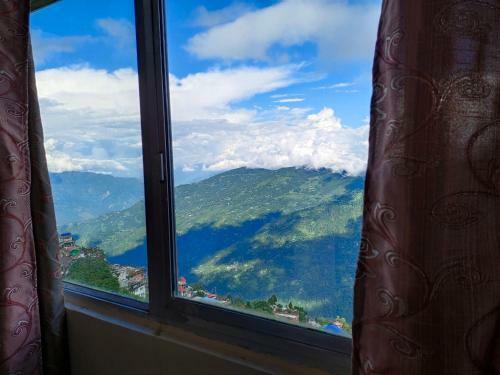 Hostal Viramma House
