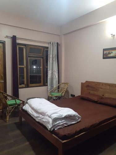 Hostal Odyssey's Sumnima Dhoj Home