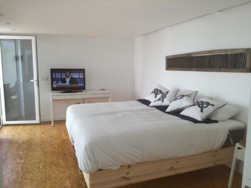 Villa Sorondongo Beach & Garden