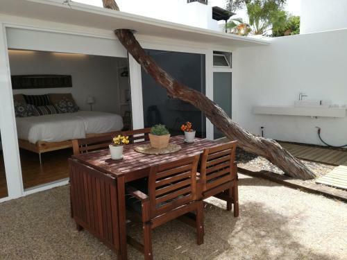 Villa Sorondongo Beach & Garden