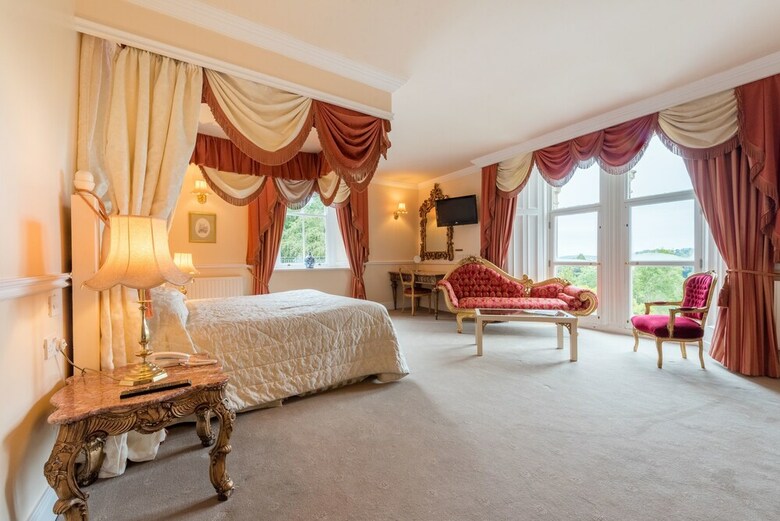 Grange Hotel