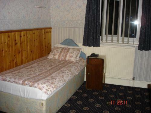 Hostal Victoria Park Hotel
