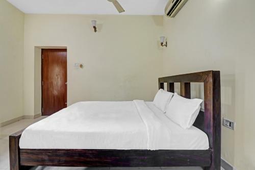 Hotel Capital O 86355 The Homestay