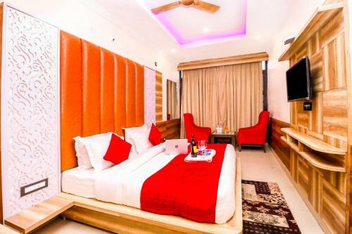 Hotel Queen Room With Balcony